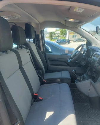 Opel Vivaro cena 95000 przebieg: 155000, rok produkcji 2020 z Chełm małe 56